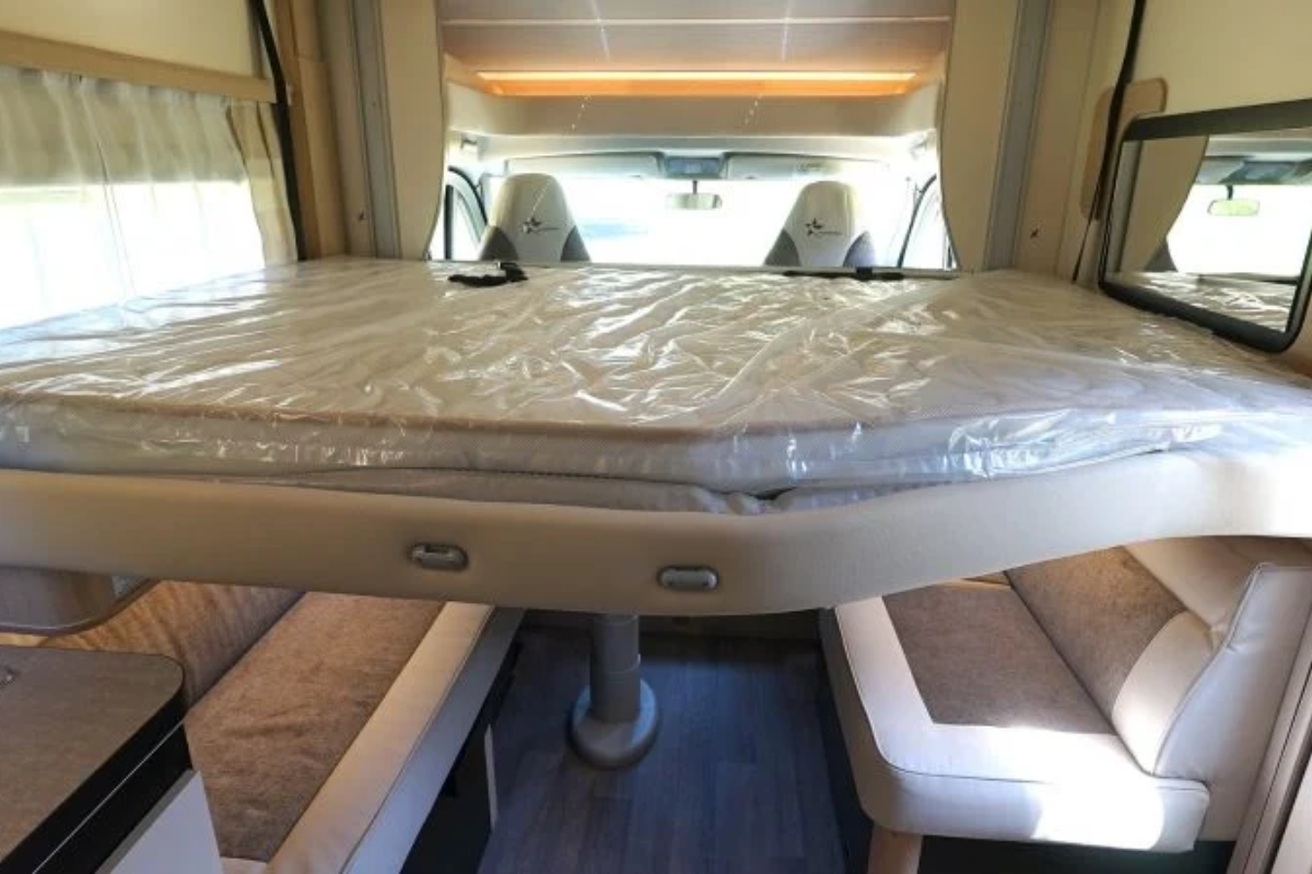 Autostar P660 lit de couchage